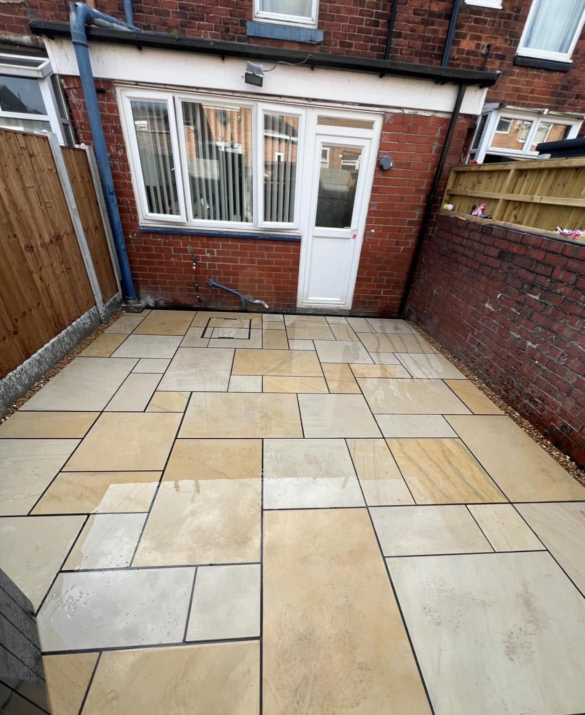 Contemporary slatted timber fencing